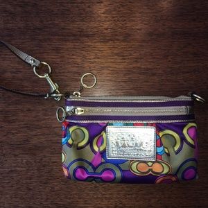 Coach - Poppy Pop C - Limited Edition - Wristlet